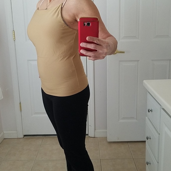 🎉HOST PICK🎉 Express Top - Picture 7 of 8